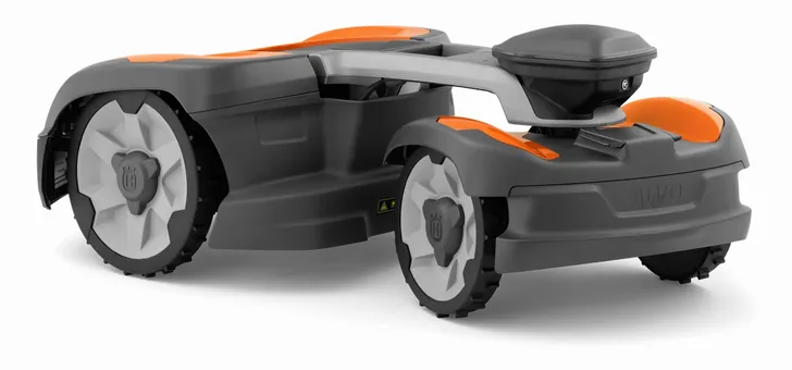 Automower 535 AWD EPOS von schräg vorne