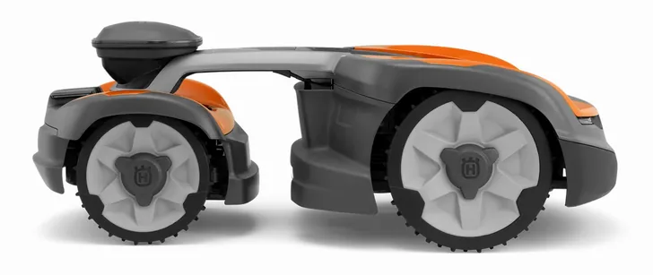 Automower 535 AWD EPOS von der Seite