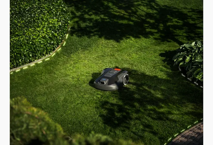 Automower Aspire R6V im Garten